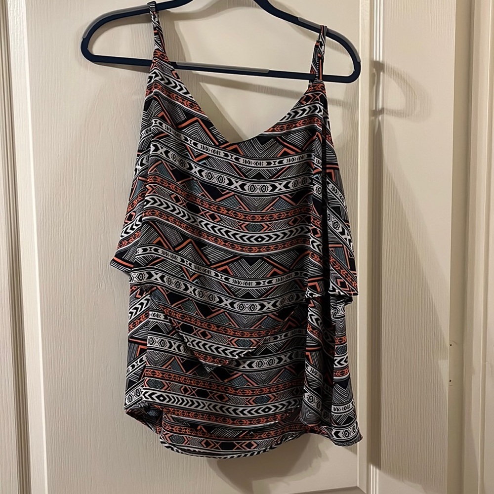 TORRID size 2 AZTEC PRINT HANDKERCHIEF FLOWY TANK.. perfect condition!!